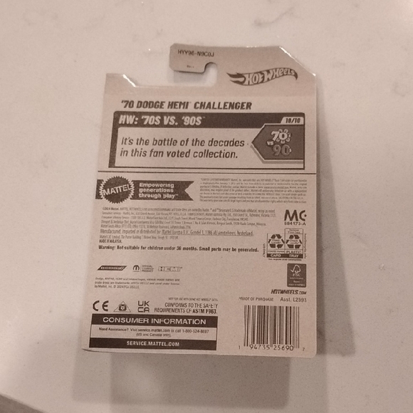 Mattel Hot Wheels Purple Dodge Hemi Challenger - Picture 9 of 9